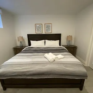Yorkmills And Bayview !b Spacious And Stylish Private Bdr With Shared Bathroom Canada