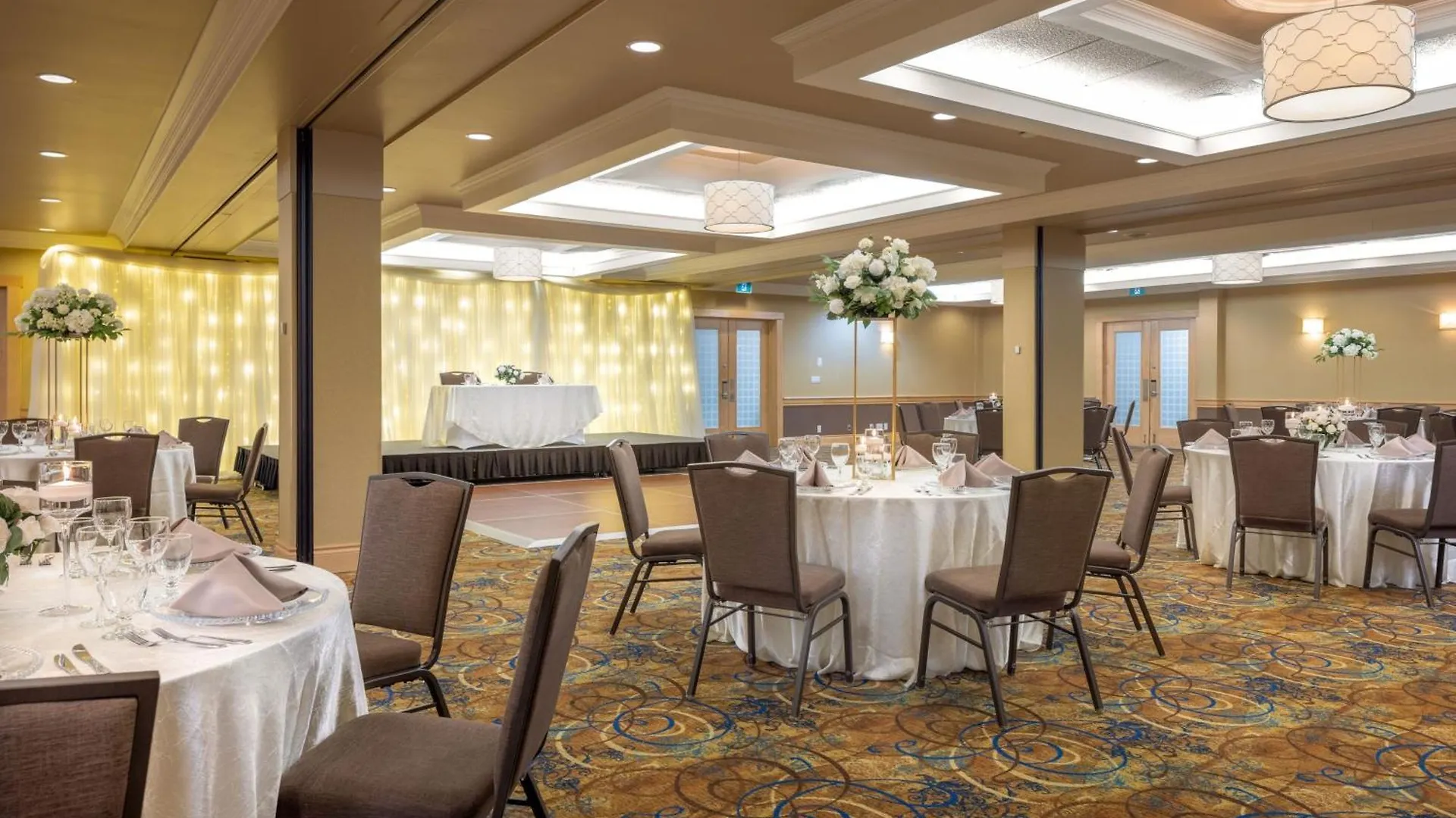 Delta Hotels By Marriott Calgary South 4*,  Canada